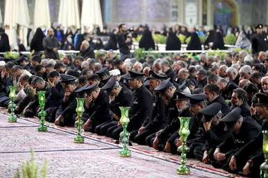 شام غریبان حسینی در حرم مطهر رضوی