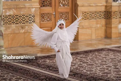 گزارش تصویری | ضیافت افطار دختران روزه اولی در حرم مطهر امام رضا(ع)