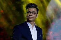 قطعه موسیقایی «ایران جان» با صدای محسن ابراهیم‌زاده منتشر شد + موزیک ویدئو