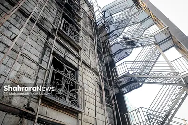 مهار آتش‌سوزی یک هتل آپارتمان در خیابان امام رضا (ع) مشهد