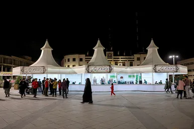 چایخانه قاسم ابن الحسن (ع) در عرصه میدان شهدا