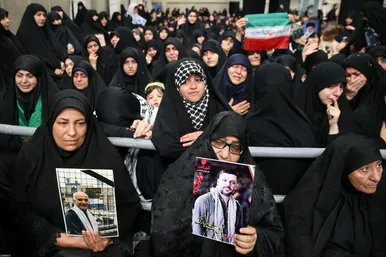 گزارش تصویری | سخنرانی رهبر معظم انقلاب در مراسم عزاداری شهادت امام رضا(ع)