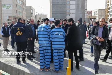 دستگیری باند موبایل قاپی در مشهد