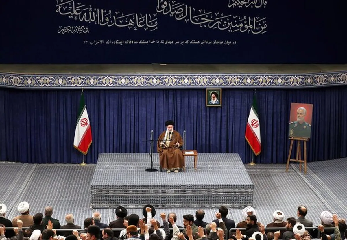 رهبر معظم انقلاب: کلمه «جمهوری» و «اسلامی» هر دو وابسته به انتخابات است | انتخابات پایه تحول است + فیلم