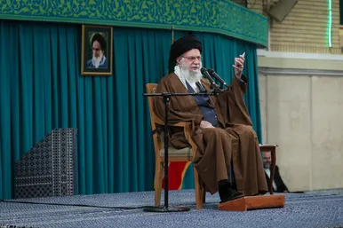 گزارش تصویری | دیدار هزاران نفر از زنان و دختران با رهبر معظم انقلاب اسلامی (۱۲ آذر ۱۴۰۴)