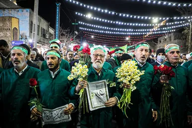 گلباران حرم مطهر رضوی در شب میلاد جوادالائمه (ع)