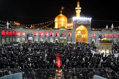 مراسم احیاء شب 21 ماه رمضان در حرم مطهر رضوی