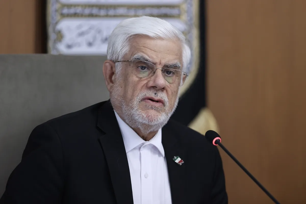 آیین تکریم و معارفه اعضای هیئت عامل صندوق نوآوری و شکوفایی با حضور عارف برگزار شد