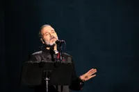 علیرضا قربانی تا ۱۰ مهر ۱۴۰۵ در اصفهان می‌خواند