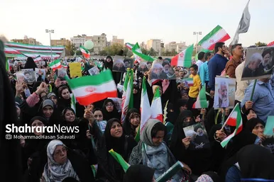 هوادارن سعید جلیلی در انتظار حضور او در استادیوم تختی مشهد
