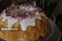طرز تهیه کیک هل‌ و گلاب با سس مخصوص + عکس