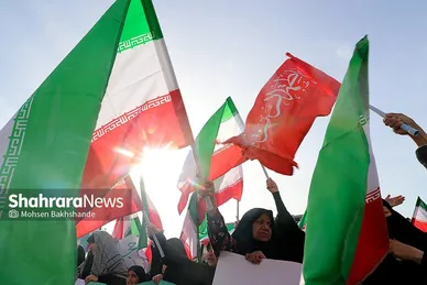 گزارش تصویری | اجتماع مردمی حامیان «طرح نور» در مشهد