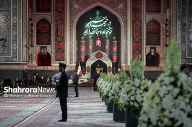 گزارش تصویری | آئین سنتی خطبه خوانی شب عاشورا در حرم مطهر رضوی
