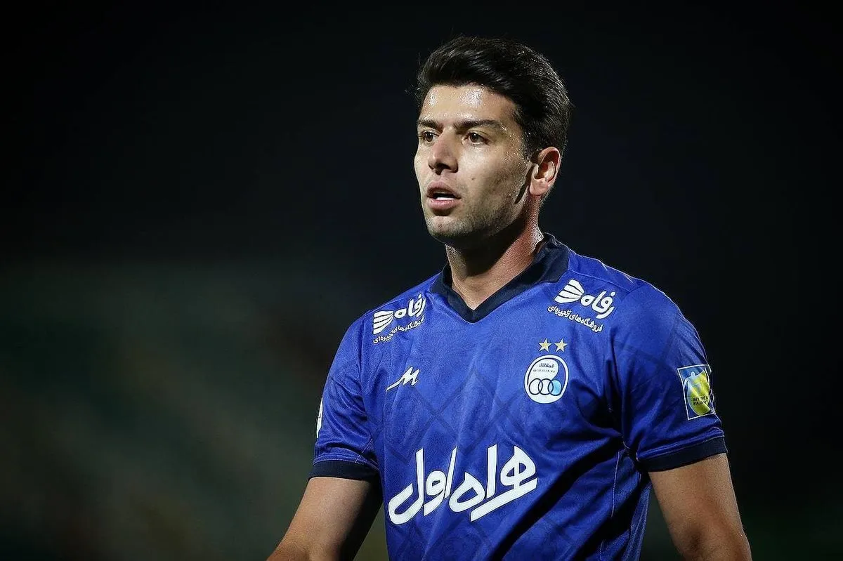 بازیکن استقلال به خاطر گل‌محمدی پرسپولیسی نشد