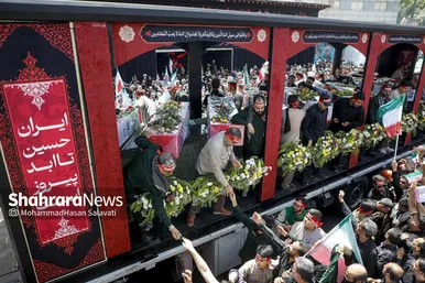 گزارش تصویری | تشییع پیکر مطهر ۱۵ شهید حملات خصمانه اخیر رژیم صهیونیستی به ایران در مشهد مقدس (جمعه ۶ تیر ۱۴۰۴)