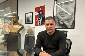 پاسخ علی دایی به یاوه&zwnj;گویی ترامپ؛ آنچه سرافراز می&zwnj;ماند وطن است