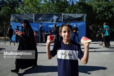 گزارش تصویری | بوستان زائرپذیر غدیر مشهد میزبان زائران و عزاداران امام شهید