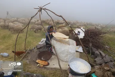 مادرانِ آبادی