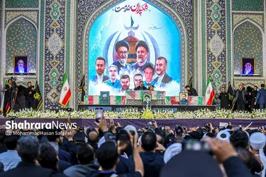 تصاویری از استقبال و تشییع پیکر رئیس جمهور رئیسی و شهدای خدمت در مشهد