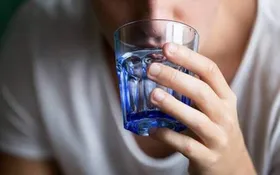 آب نمک غرغره کردن تاثیری در پیشگیری از کرونا دارد؟