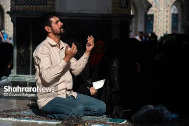 مراسم دعای عرفه در حرم مطهر رضوی