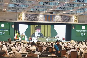 اتحاد بر مدار اندیشه&zwnj;های رهبر شهید | آیین اختتامیه چهلمین کنفرانس بین&zwnj;المللی وحدت اسلامی در حرم مطهر رضوی برگزار شد