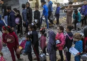 حمله اسرائیل به صف غذای فلسطینی&zwnj;ها ۱۱ شهید و ۱۰۰ زخمی برجای گذاشت (۲۵ اسفند ۱۴۰۲)
