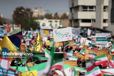 خروش مردم مشهد در راهپیمایی ۱۳ آبان
