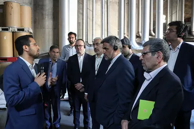بازدید رییس سازمان بورس و ارواق بهادار از چند واحد صنعتی در مشهد