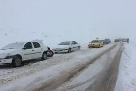 بارش پراکنده برف در محور درگز _ قوچان | مه&zwnj;گرفتگی در جاده&zwnj;های خراسان رضوی (۳ بهمن ۱۴۰۳)