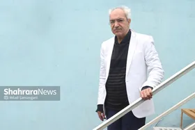 گفت وگو با جلال قیامی میرحسینی درباره آثارش با تمرکز بر مجموعه &laquo;ده چهره، ده نگاه&raquo;
