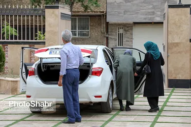 واکسیناسیون سالمندان بالای ۸۰ سال در مشهد
