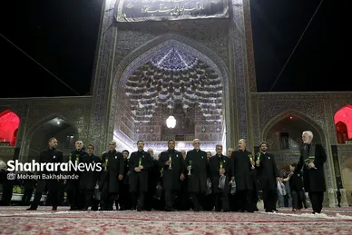 شام غریبان حسینی در حرم مطهر رضوی