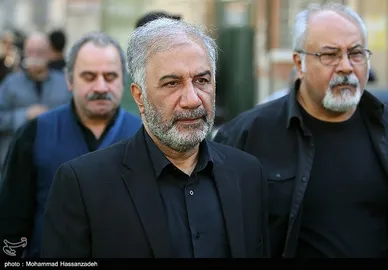 عکس‌هایی از تشییع پیکر رضا داودنژاد
