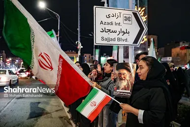 گزارش تصویری | حضور پرشور مشهدی‌ها در بیست و چهارمین شب اجتماعات خودجوش مردمی