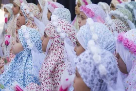 برگزاری جشن تکلیف ۱۸۰۰ دانش&zwnj;آموز دختر مشهدی در حرم رضوی