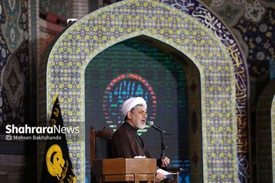 مراسم احیاء شب ۲۱ ماه رمضان در حرم مطهر رضوی