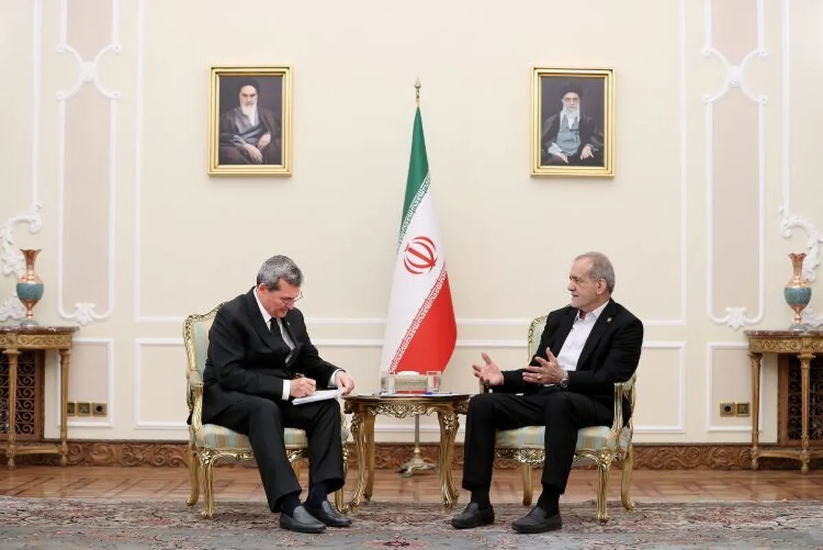 پزشکیان: سرمایه‌گذاری‌های مشترک و متقابل میان ایران و ترکمنستان راهبردی برای تامین رفاه دو ملت است