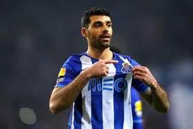 پیراهن جدید پورتو با حضور طارمی رونمایی شد + عکس