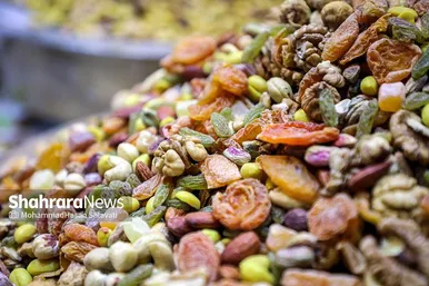 حال و هوای بازار مشهد در آستانه شب یلدا