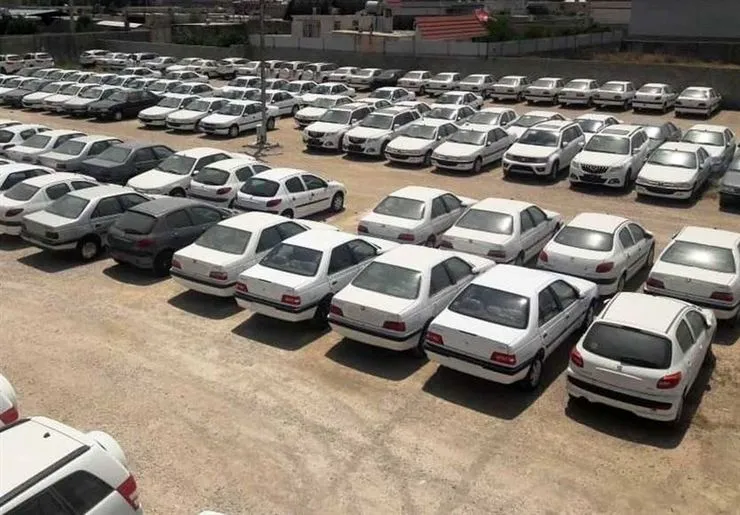 کنترل بازار خودروهای صفر با ارائه سقف قیمتی برای فروش