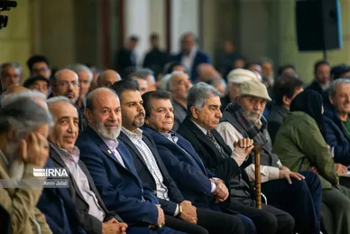 عکس‌هایی از افطاری رئیس جمهور با بازیگران