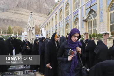 عکس‌هایی از مراسم سالگرد شهادت حاج قاسم سلیمانی در گلزار شهدای کرمان