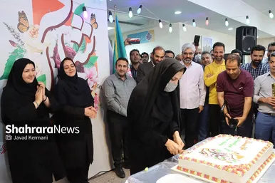 جشن صمیمانه به مناسبت چهاردهمین سالگرد تاسیس روزنامه شهرآرا