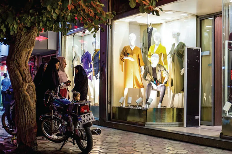مبلمان شهری شایسته بزرگ‌ترین بازار مانتو شهر نیست
