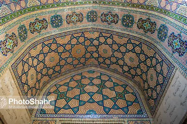 آرامگاه حکیم عمر خیام در نیشابور