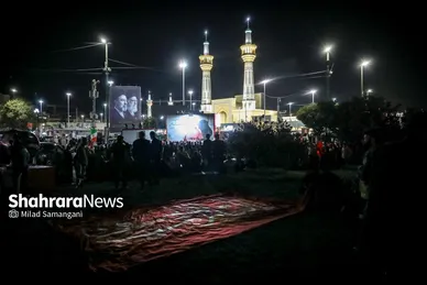 گزارش تصویری | اهتزاز پرچم سرخ «یا لثارات الحسین (ع)» در مسیر تشییع پیکر قائد شهید امت در مشهد