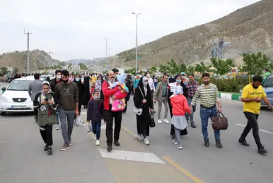 همایش پیاده روی خانوادگی پاکبانان نمونه مشهد