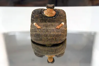 رونمایی از 16 اثر ملی در موزه بزرگ خراسان