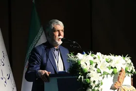 وزیر فرهنگ و ارشاد اسلامی: تئاتر، هنرِ روایت حقیقت در چالش&zwnj;هاست